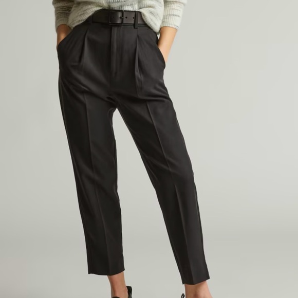 Everlane The Draper Tapered Pant in Buttersmooth - Picture 2 of 3